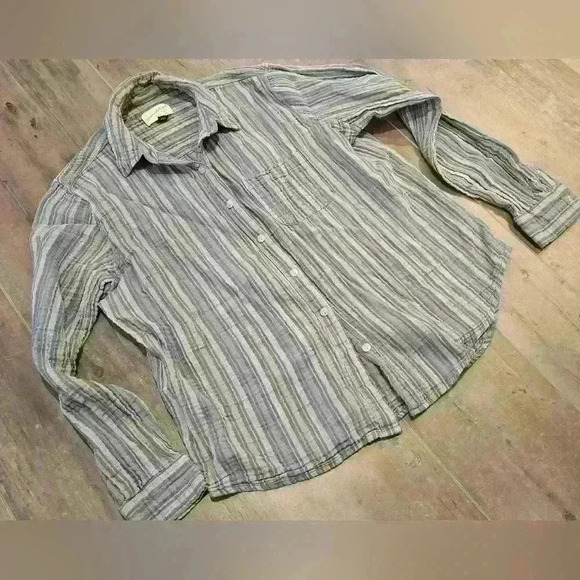 Universal Thread Striped Cotton Button-Down Shirt - Picture 2 of 9